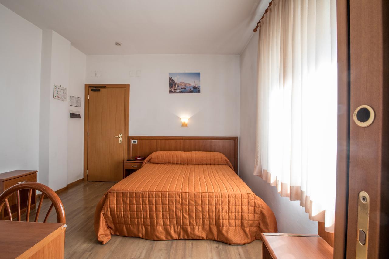 Aequa Hotel